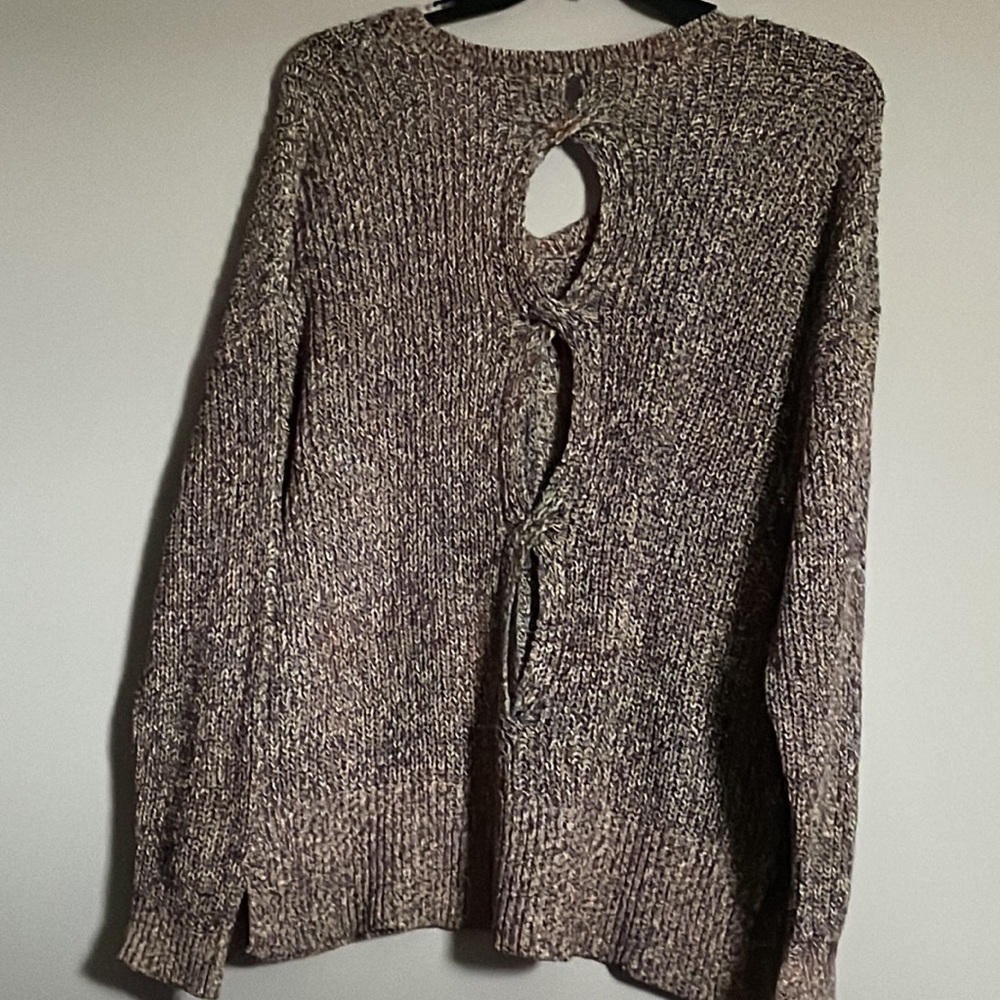 Sweater - Picture 3 of 4